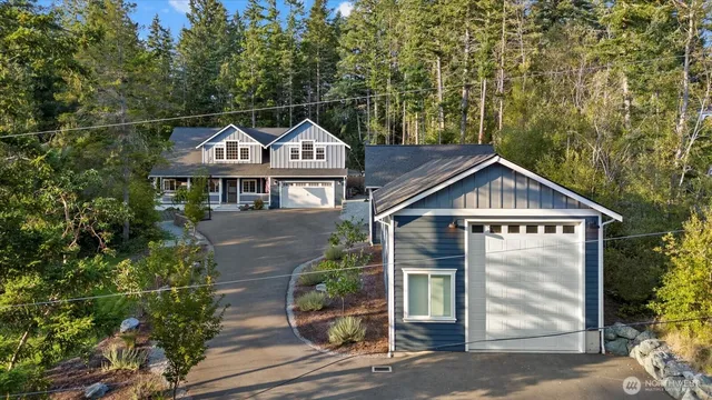 $1,070,000 | 870 Cedar Lane, Camano Island, WA 98282