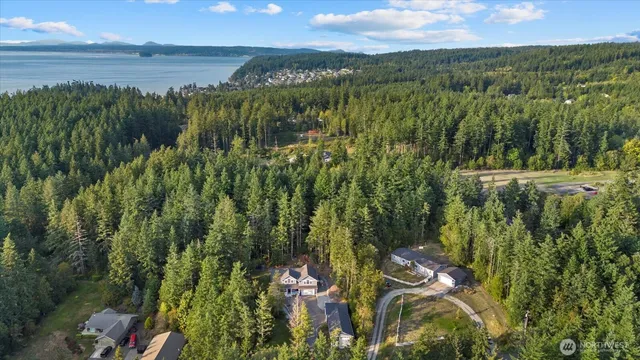 $1,070,000 | 870 Cedar Lane, Camano Island, WA 98282