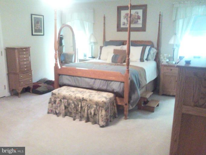 7850 Pembridge Road Manassas, VA 20112 - Photo 17 of 24 Bath (Master)