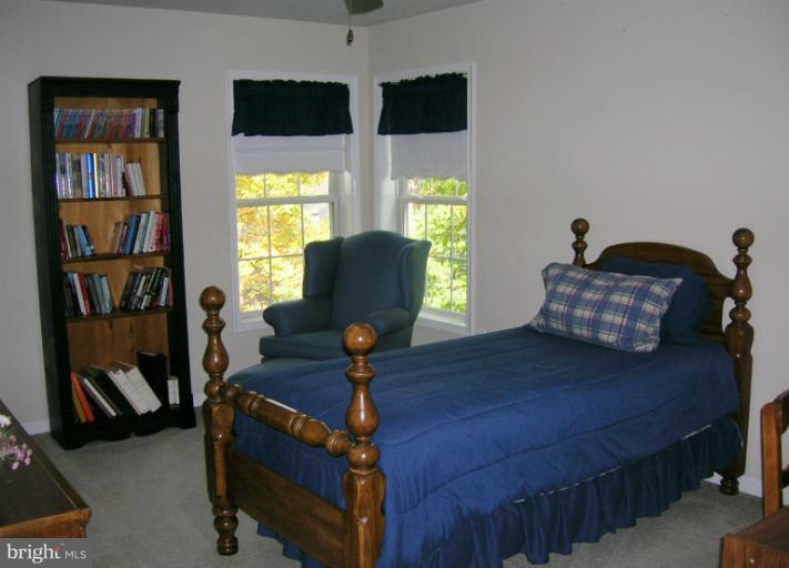 7850 Pembridge Road Manassas, VA 20112 - Photo 20 of 24 Bedroom