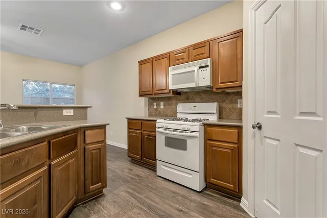 $1,850 | 8655 Traveling Breeze Avenue, Unit 103, Las Vegas, NV 89178