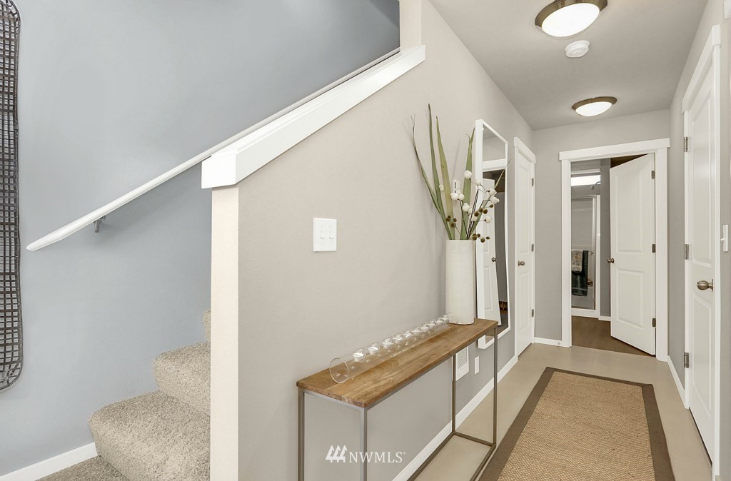 4507 Northeast 3rd Lane Renton, WA 98059 - Photo 4 of 20