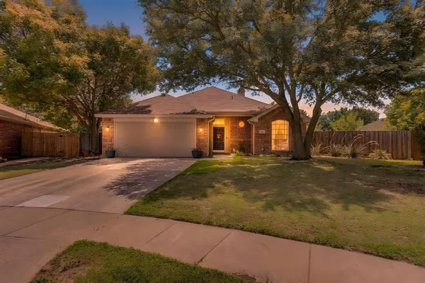 $269,000 | 112 Bullava Court, Crowley, TX 76036