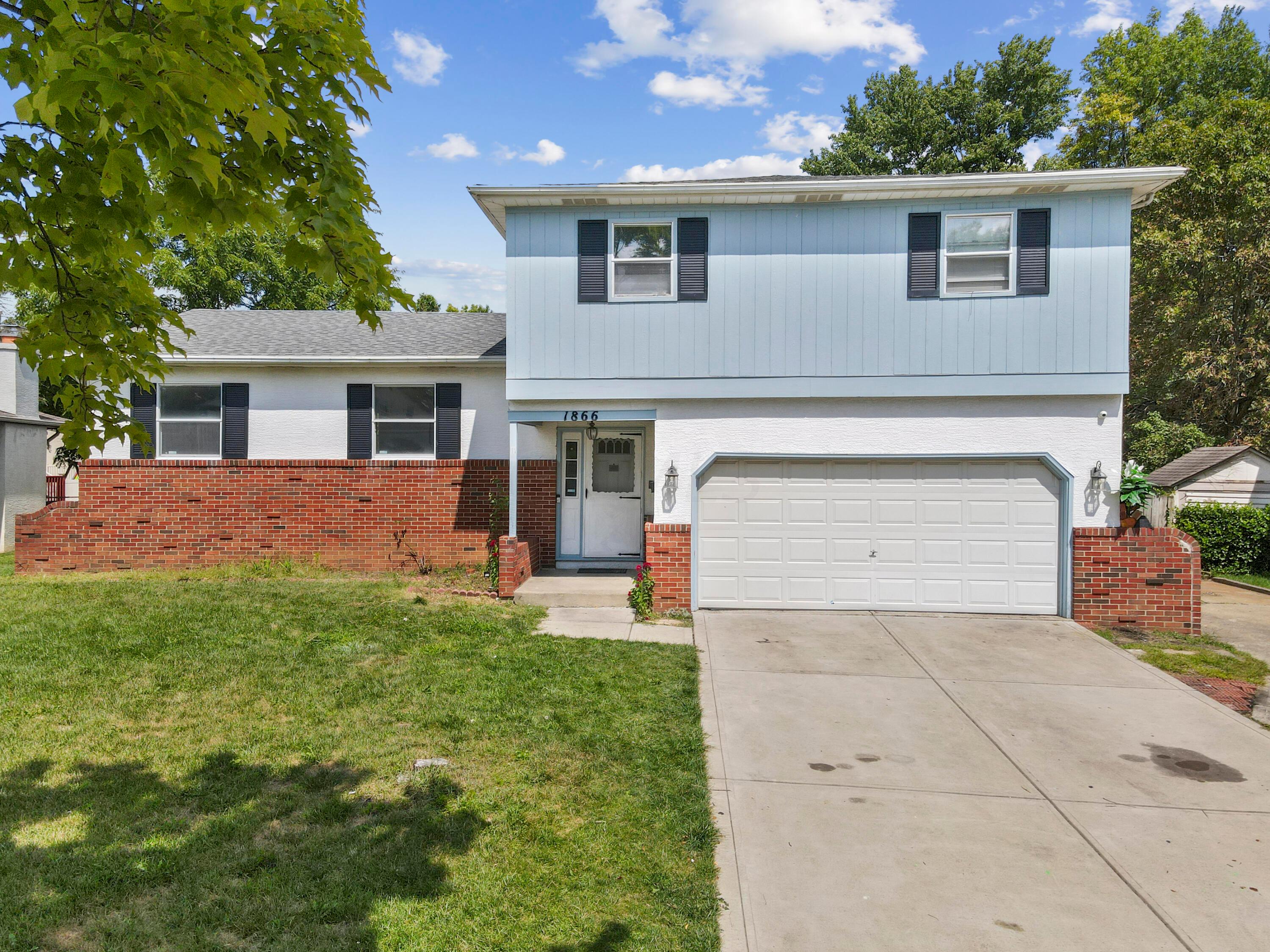 1866 Dorsetshire Road Columbus, OH 43229 - Photo 1 of 44 DJI_0869