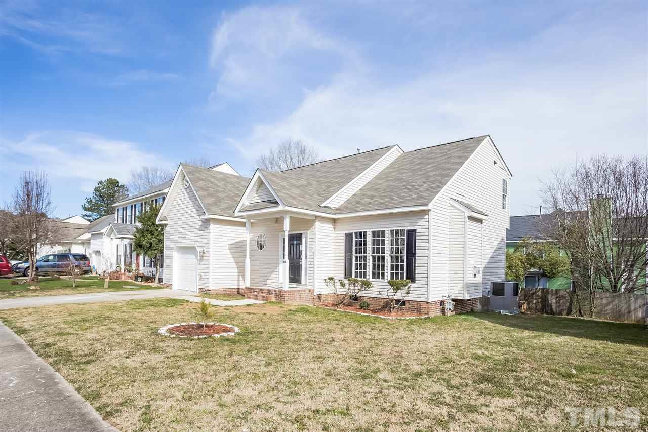 632 Hanska Way Raleigh, NC 27610 - Photo 4 of 25 Gallery Image 4
