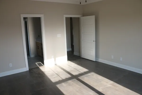 a view of a livingroom with window