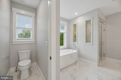 $2,400,000 | 2336 North Oak Street, Falls Church, VA 22046