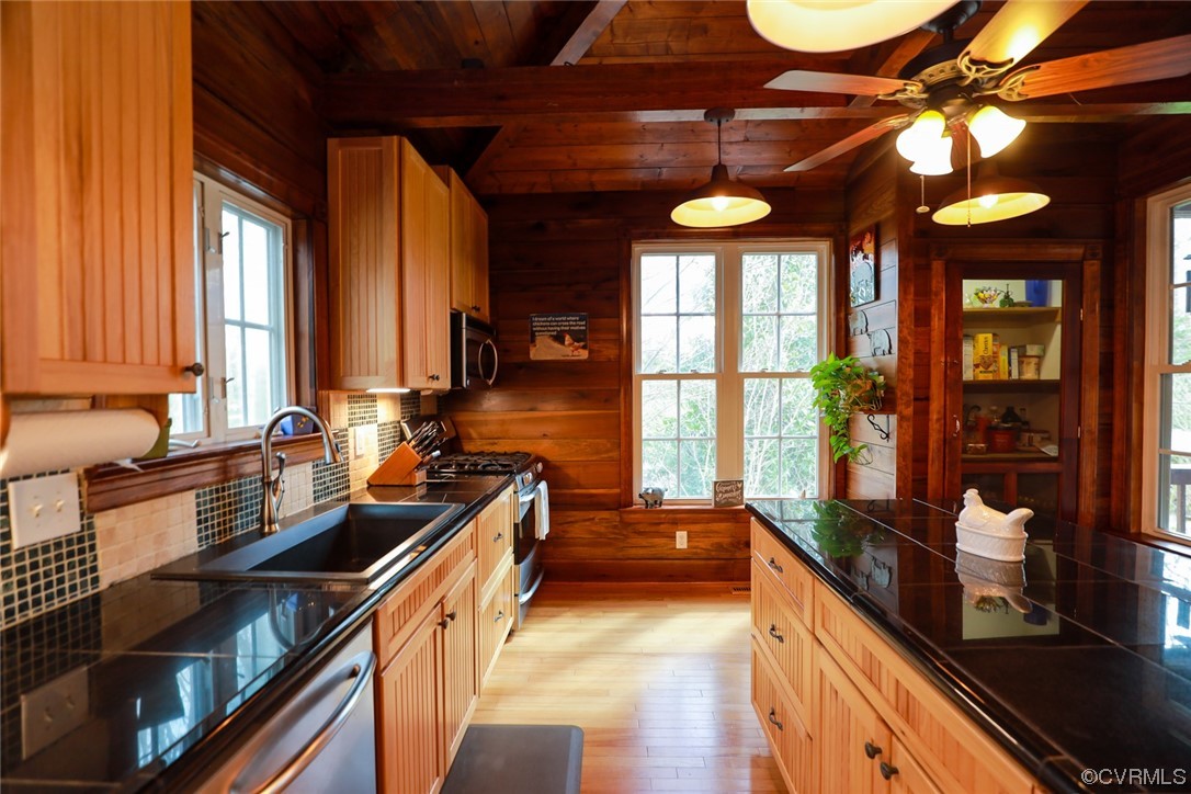 5404 Roxbury Road Providence Forge, VA 23140 - Photo 17 of 46 Gallery Image 17