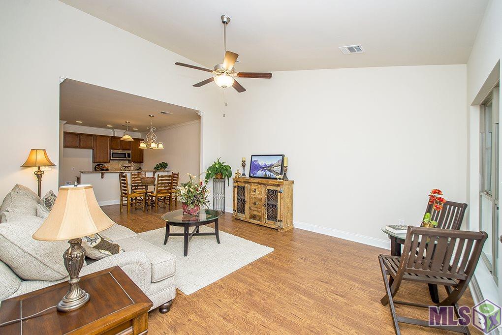 11533 Cottageview Lane, Unit 11B Baton Rouge, LA 70816 - Photo 2 of 38 Gallery Image 2