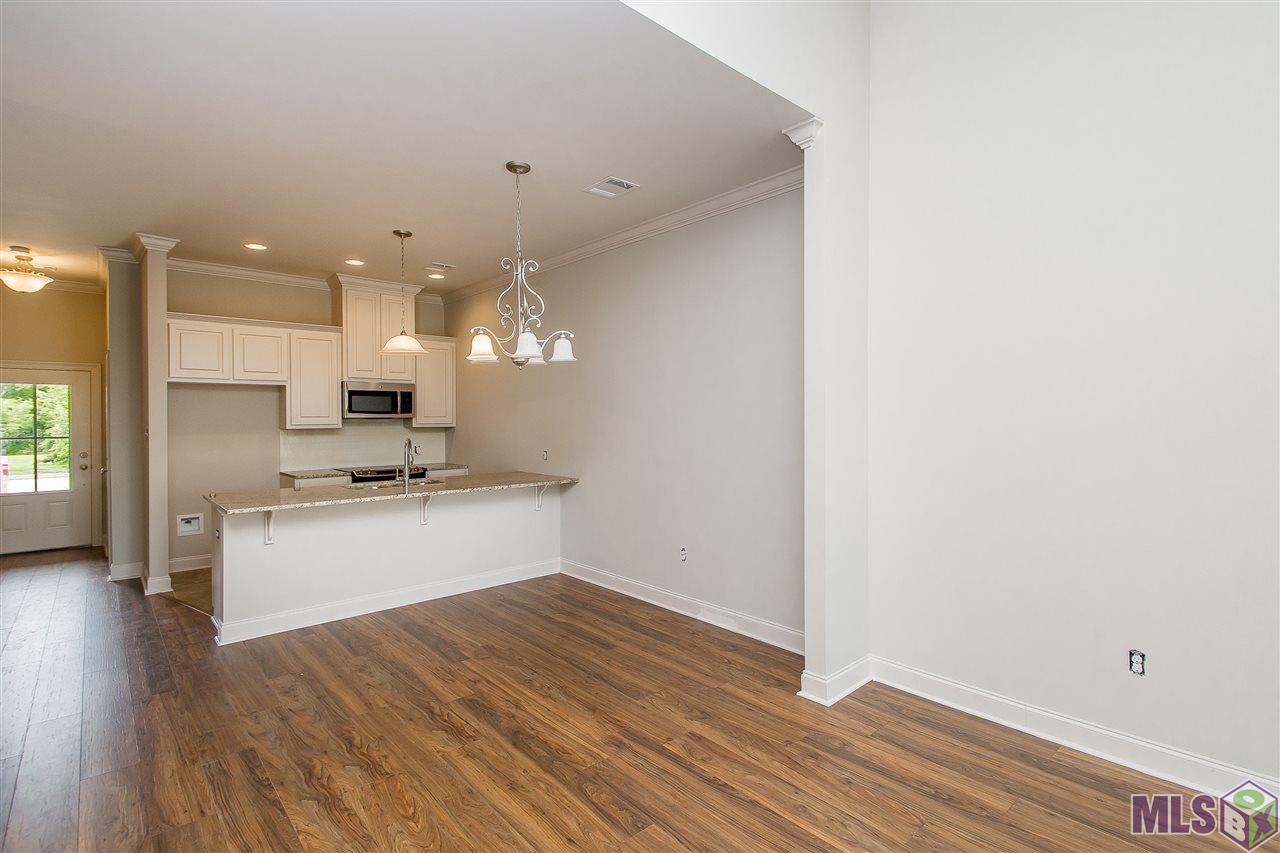 11533 Cottageview Lane, Unit 11B Baton Rouge, LA 70816 - Photo 8 of 38 Gallery Image 8