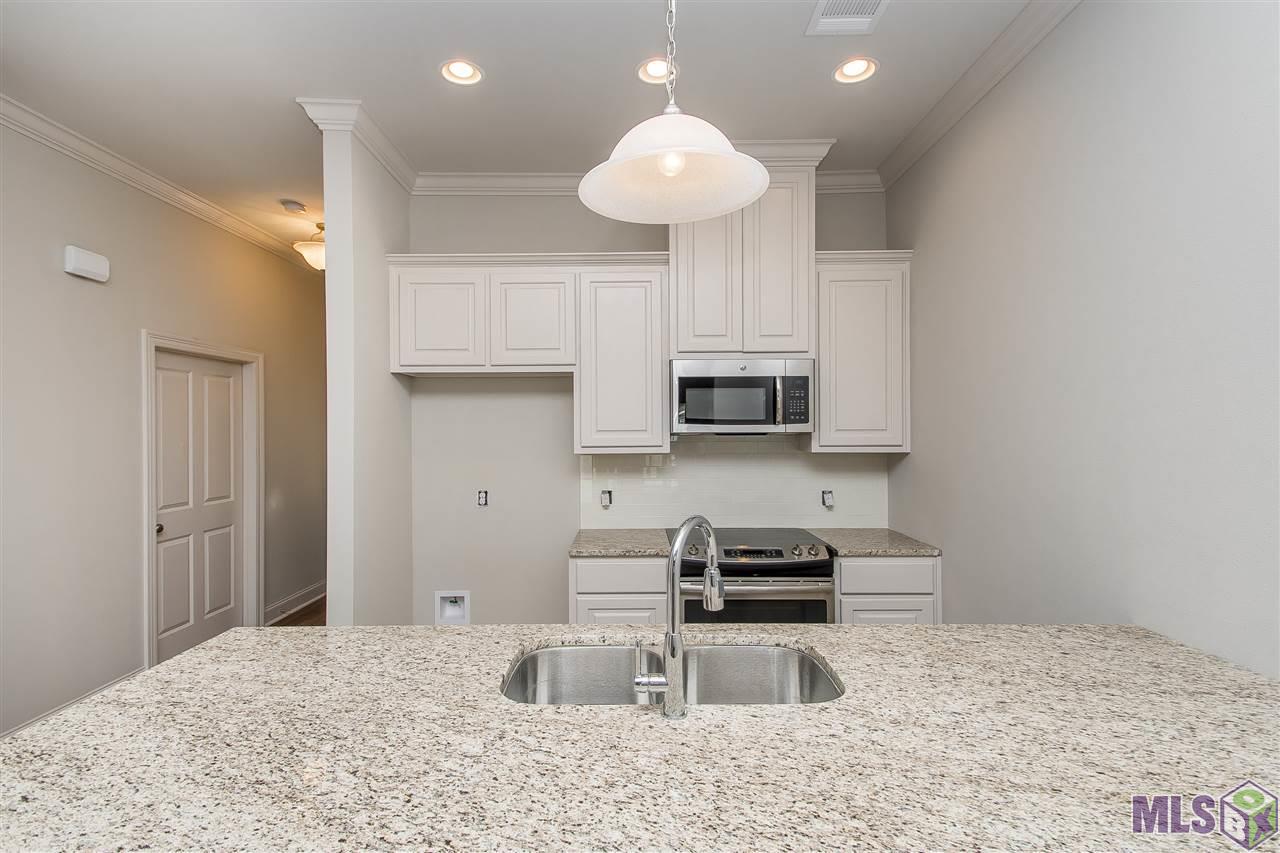 11533 Cottageview Lane, Unit 11B Baton Rouge, LA 70816 - Photo 10 of 38 Gallery Image 10