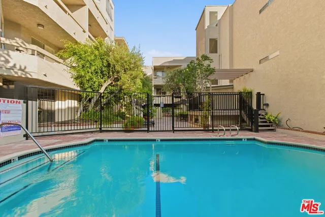 $959,000 | 8960 Cynthia Street, Unit 109, West Hollywood, CA 90069