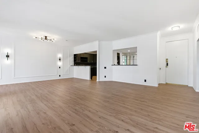 $959,000 | 8960 Cynthia Street, Unit 109, West Hollywood, CA 90069