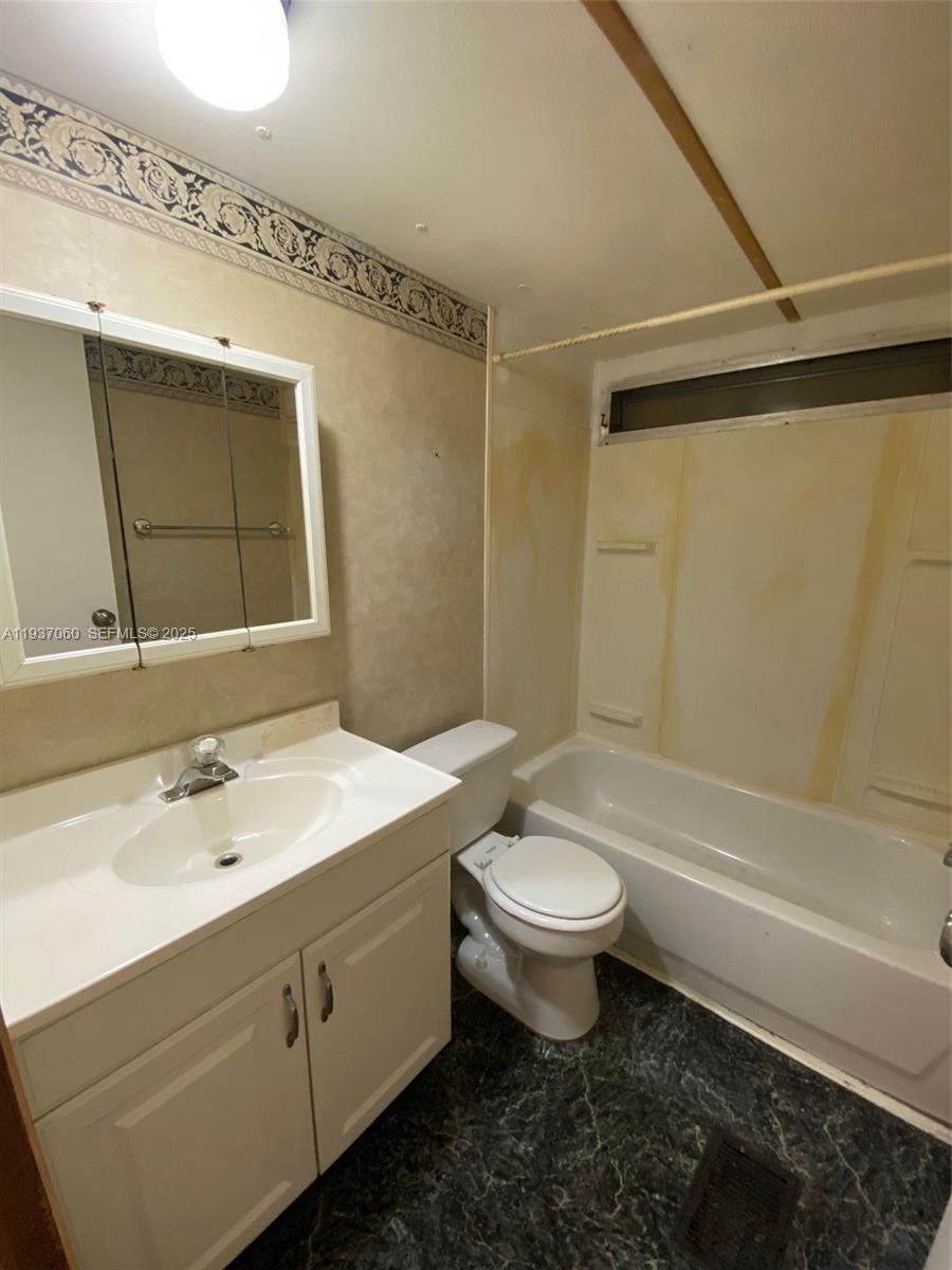 10457 South 228th Lane, Unit A Boca Raton, FL 33428 - Photo 11 of 36