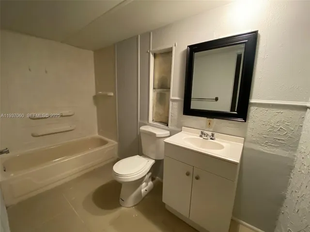 $1,900 | 10457 South 228th Lane, Unit A, Boca Raton, FL 33428