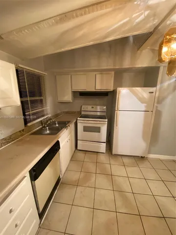 $1,900 | 10457 South 228th Lane, Unit A, Boca Raton, FL 33428