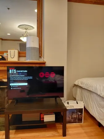 $2,400 | 57 Gainsborough Street, Unit 2, Boston, MA 02115