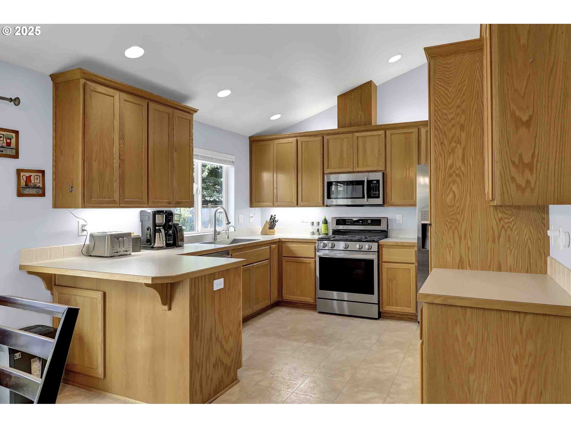 5986 Rombauer Road Eugene, OR 97402 - Photo 14 of 48 Gallery Image 14