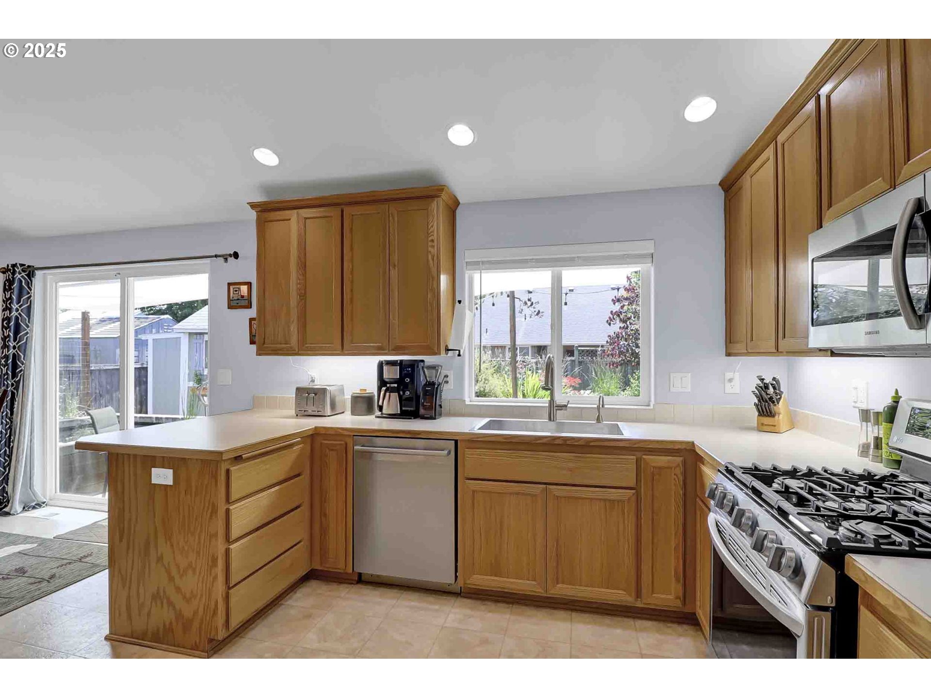 5986 Rombauer Road Eugene, OR 97402 - Photo 17 of 48 Gallery Image 17