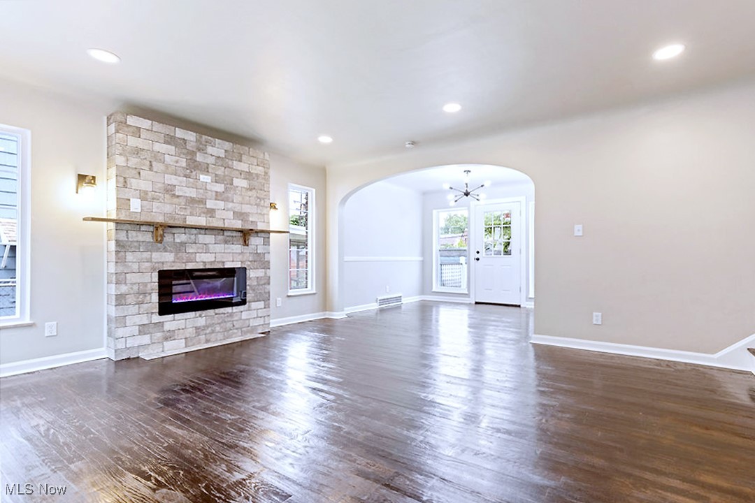 3463 Edison Road Cleveland Heights, OH 44121 - Photo 4 of 24