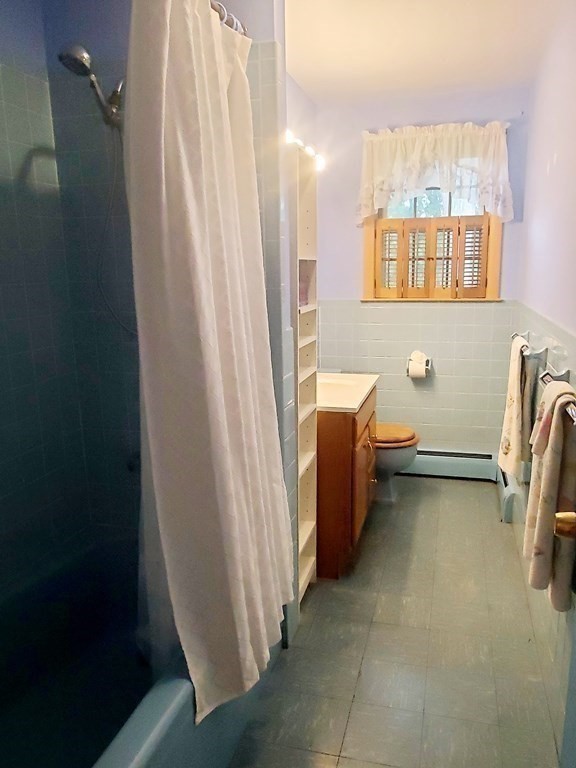 116 Lovejoy Road Andover, MA 01810 - Photo 17 of 23 Gallery Image 17