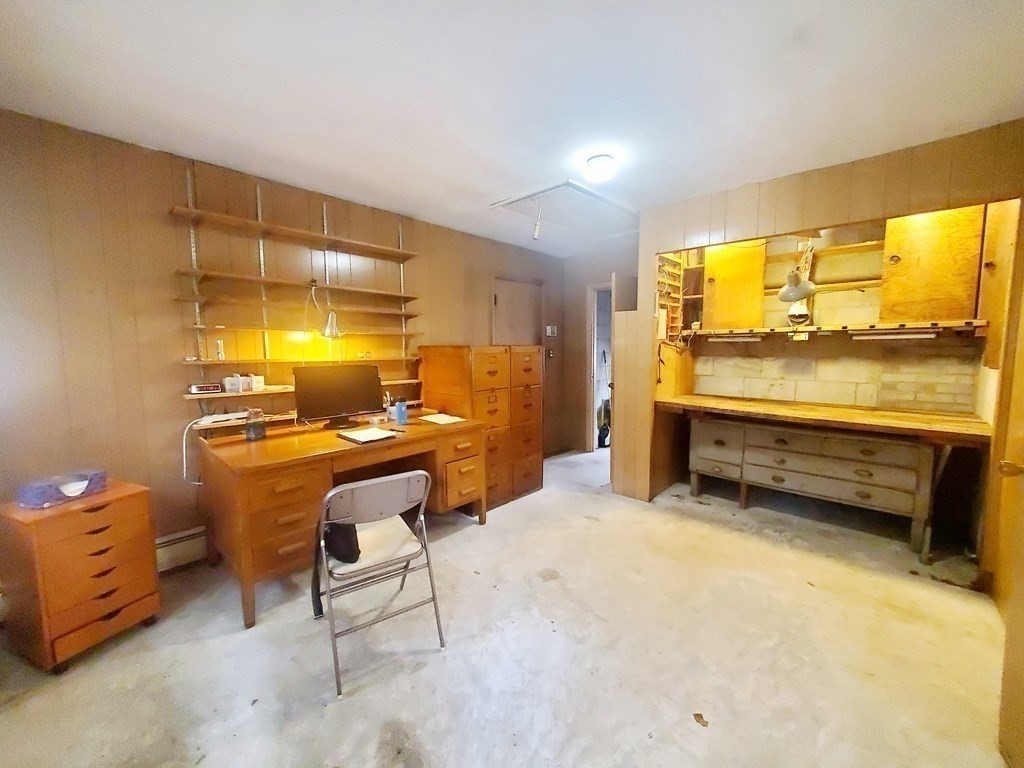 116 Lovejoy Road Andover, MA 01810 - Photo 18 of 23 Gallery Image 18