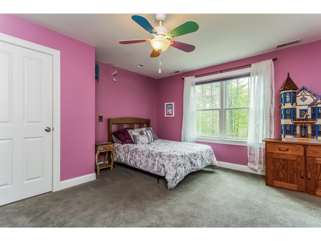 35 Greenleaf Street Merrimack, NH 03054 - Photo 24 of 36