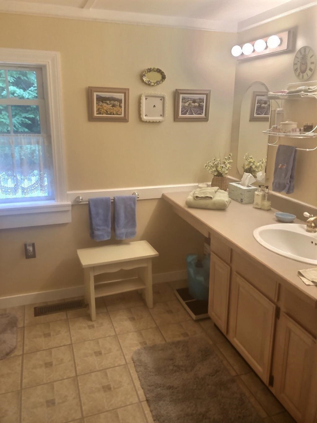 30 Mountain View Road Wilmot, NH 03287 - Photo 19 of 24 Gallery Image 19