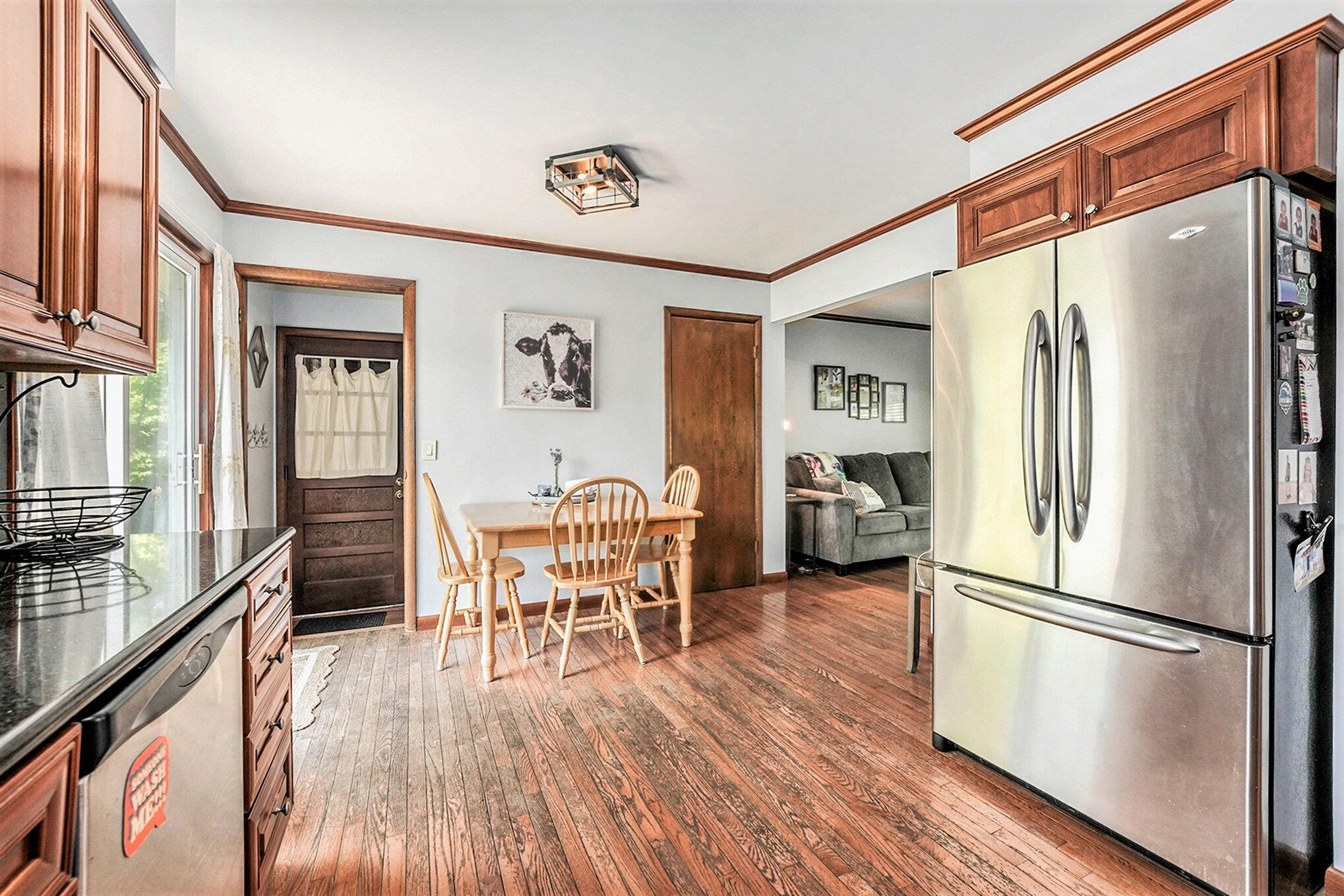 614 River Street Spring Lake, MI 49456 - Photo 5 of 19 008_file_193