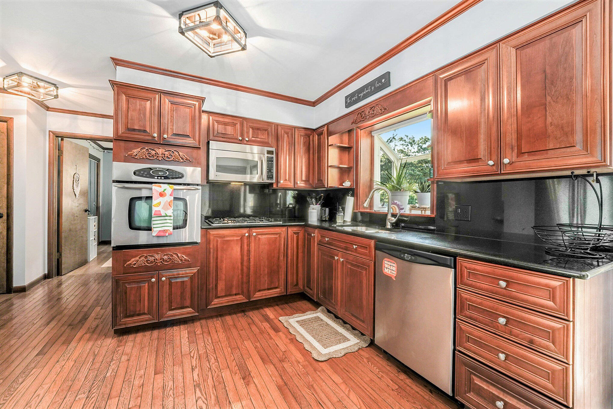614 River Street Spring Lake, MI 49456 - Photo 7 of 19 009_file_15