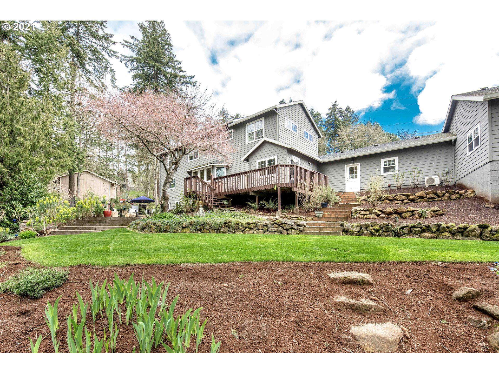 2925 Southwest Ridgewood Avenue Portland, OR 97225 - Photo 29 of 30 Gallery Image 29