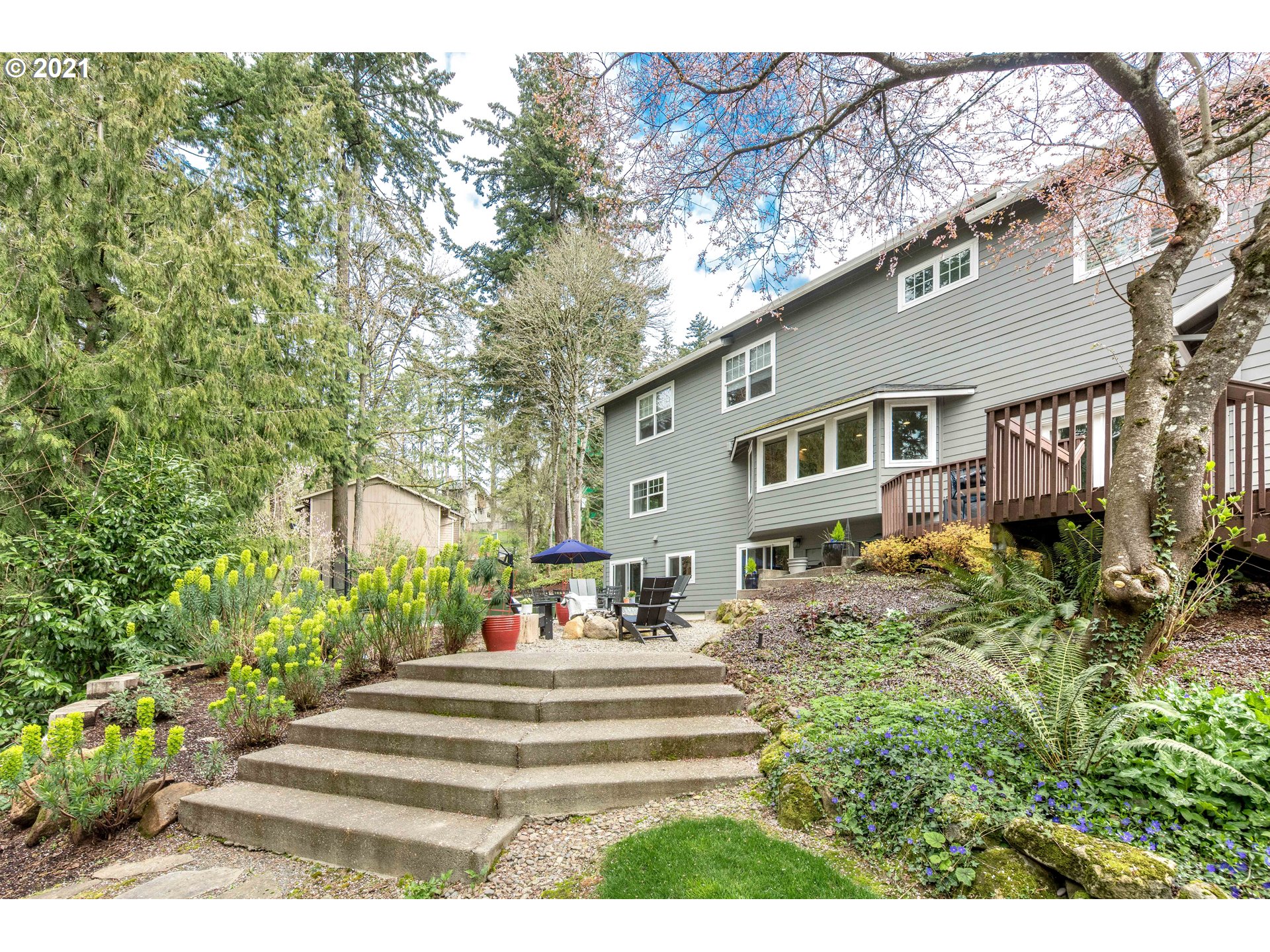 2925 Southwest Ridgewood Avenue Portland, OR 97225 - Photo 30 of 30 Gallery Image 30