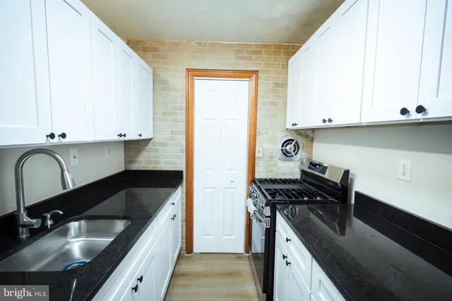 $1,695 | 7507 Riverdale Road, Unit 2064, Hyattsville, MD 20784