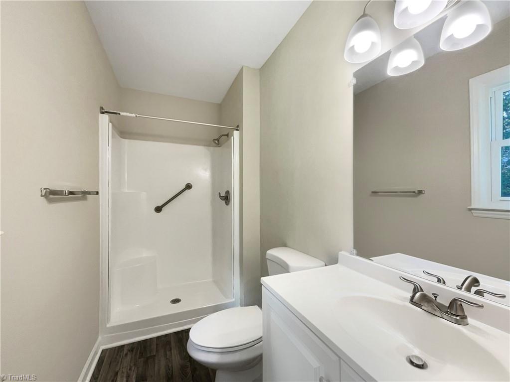 135 Darrell Davis Road Burlington, NC 27217 - Photo 7 of 25 Gallery Image 7