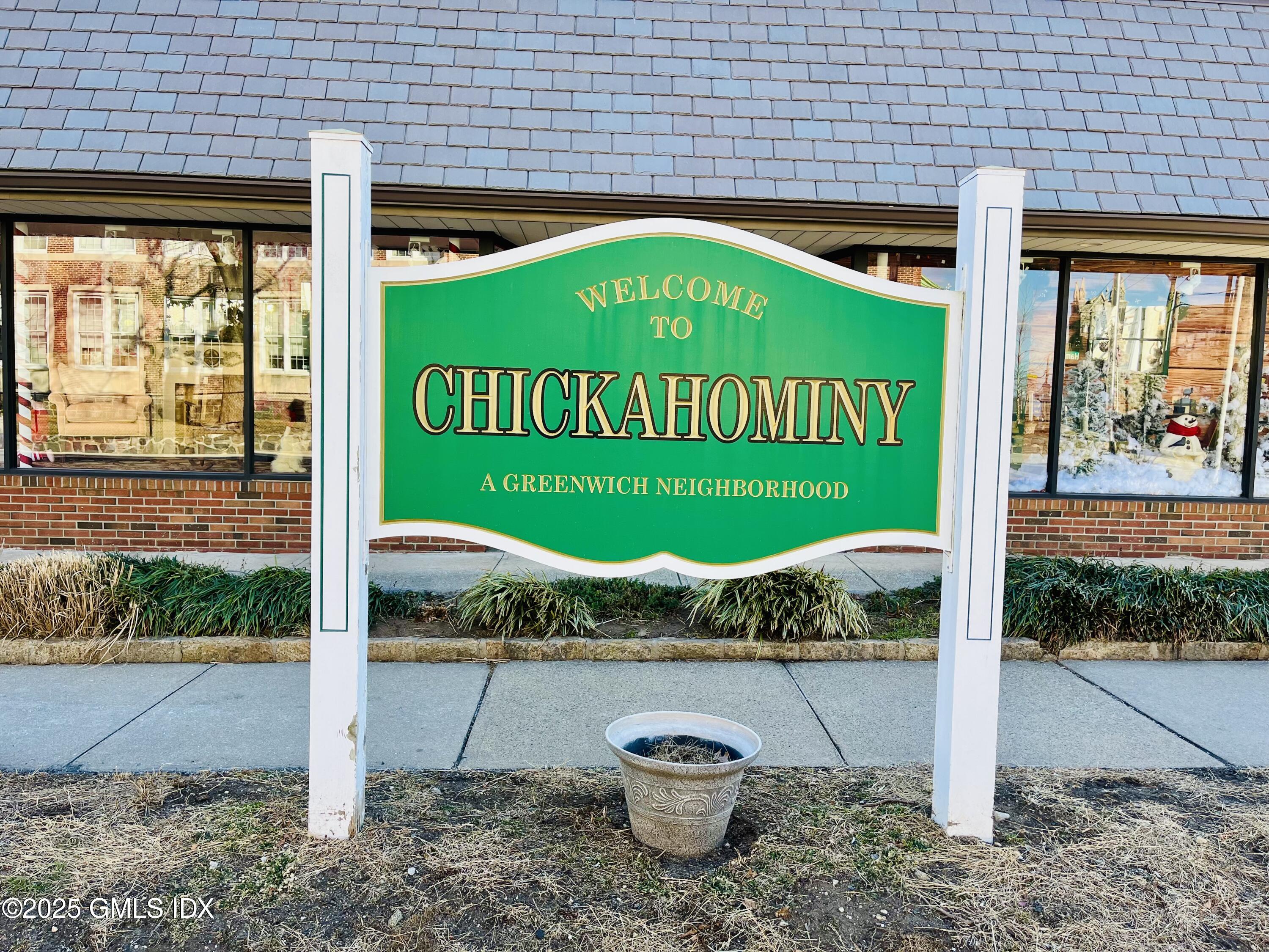 18 Grand Street, Unit 2 Greenwich, CT 06830 - Photo 10 of 10 a sign that is on the side of the road