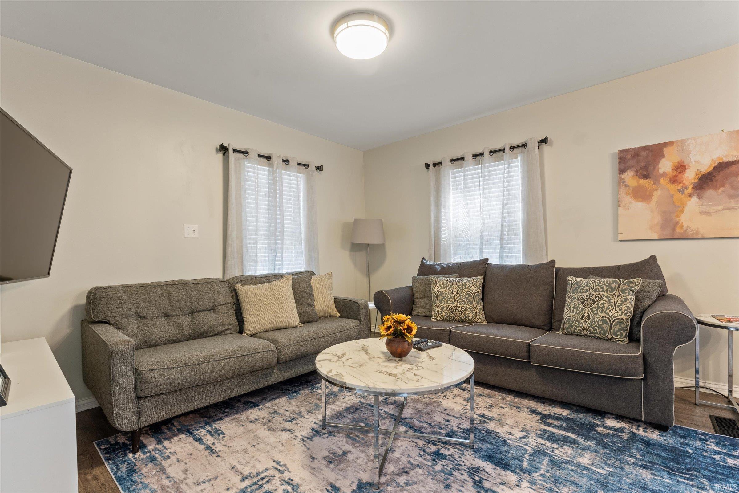 809 Turnock Street South Bend, IN 46617 - Photo 4 of 36