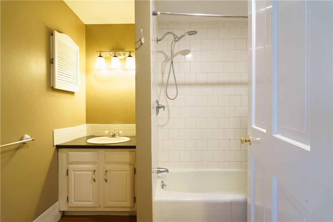 715 Ten Rod Road, Unit E North Kingstown, RI 02852 - Photo 26 of 30