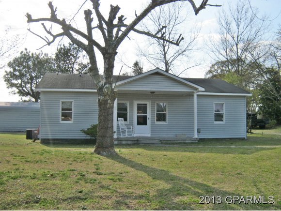 1480 Poplar Point Road Williamston, NC 27892 - Photo 1 of 16 Primary Photo