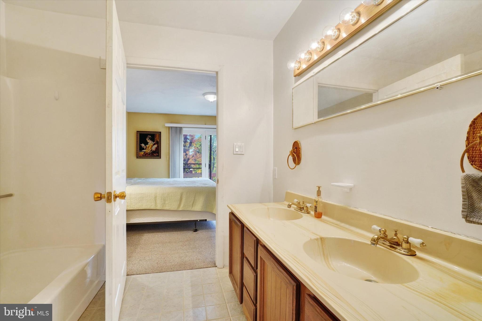 255 Meadow Road York, PA 17406 - Photo 19 of 42 Gallery Image 19
