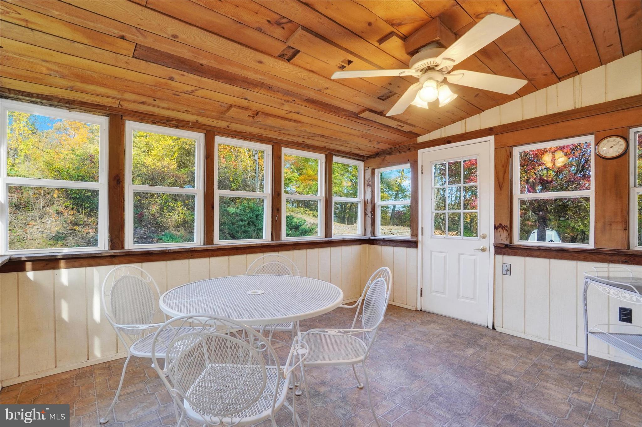255 Meadow Road York, PA 17406 - Photo 29 of 42 Gallery Image 29