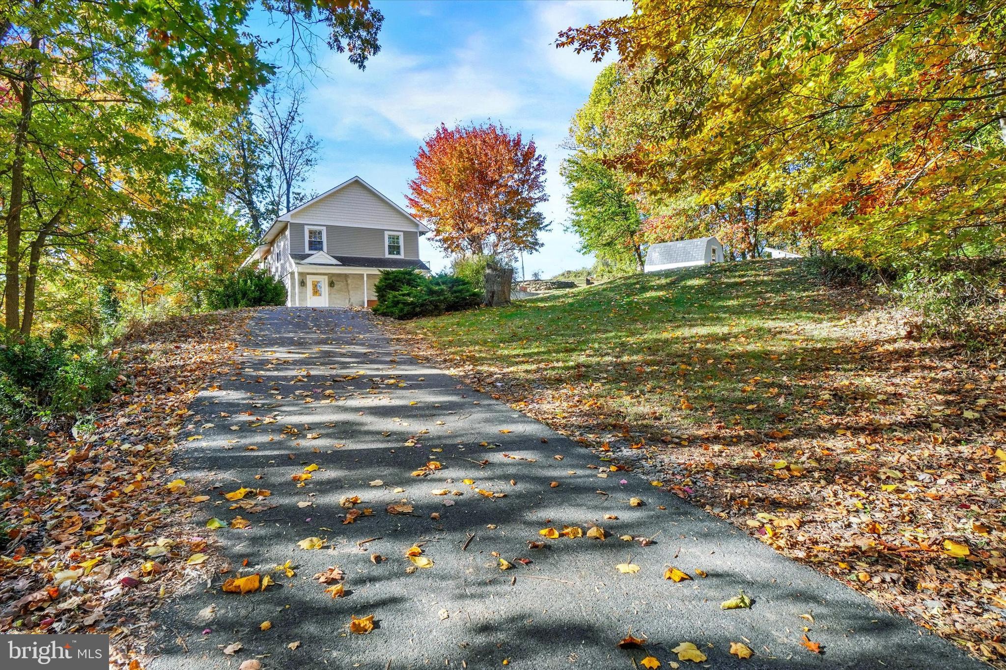 255 Meadow Road York, PA 17406 - Photo 4 of 42 Gallery Image 4