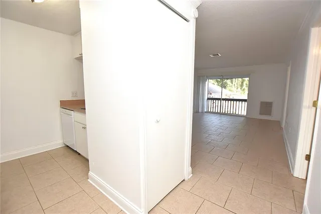 $1,200 | 141 Fernery Road, Unit B5, Lakeland, FL 33809