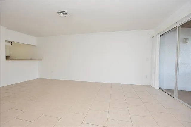 $1,200 | 141 Fernery Road, Unit B5, Lakeland, FL 33809