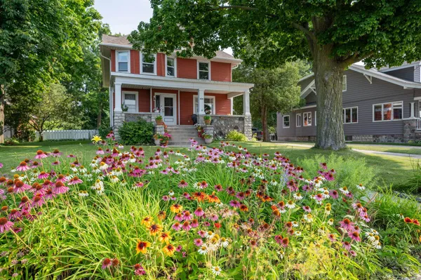 $825,000 | 936 Memorial Drive, Sturgeon Bay, WI 54235