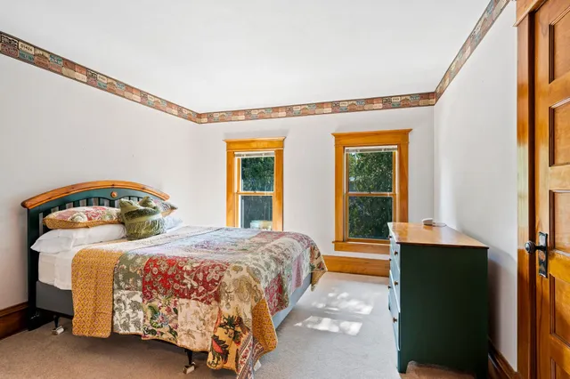 $849,900 | 936 Memorial Drive, Sturgeon Bay, WI 54235