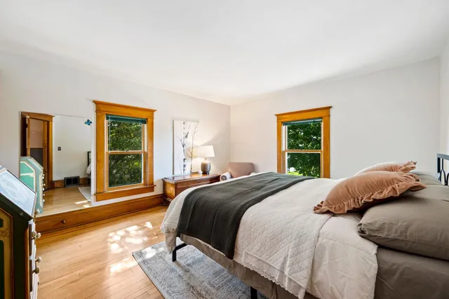 $849,900 | 936 Memorial Drive, Sturgeon Bay, WI 54235