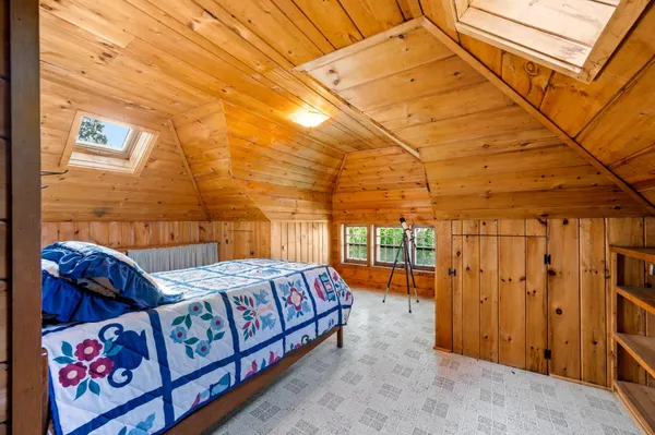 $825,000 | 936 Memorial Drive, Sturgeon Bay, WI 54235