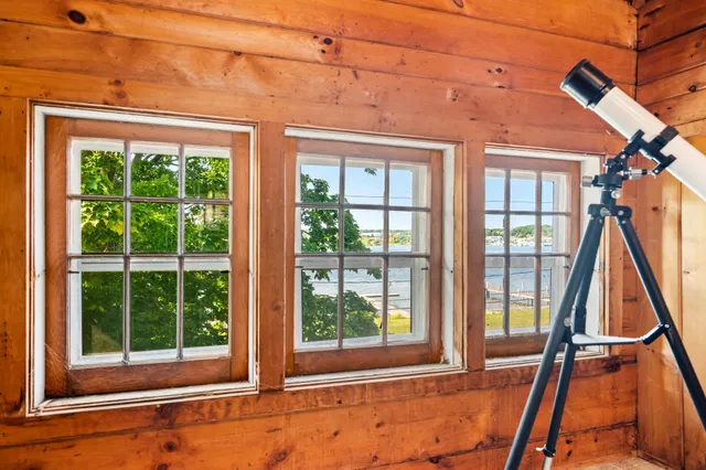 $849,900 | 936 Memorial Drive, Sturgeon Bay, WI 54235