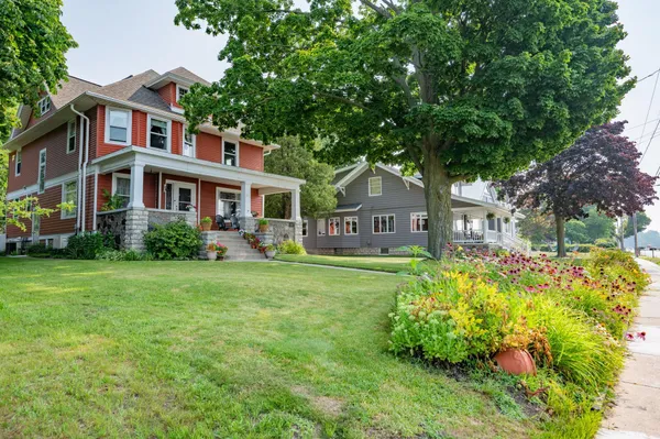 $825,000 | 936 Memorial Drive, Sturgeon Bay, WI 54235