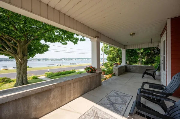 $825,000 | 936 Memorial Drive, Sturgeon Bay, WI 54235